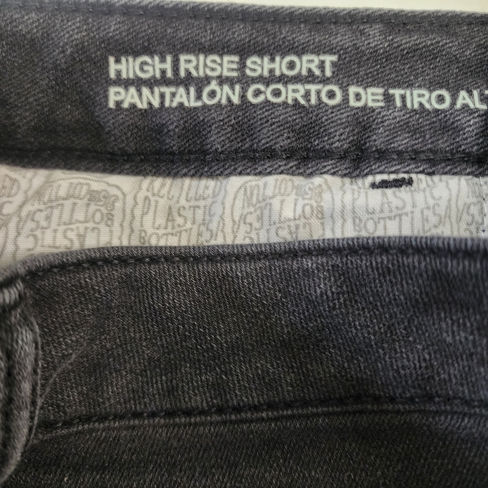 Wild Fable High Rise Shorts Sz 2 - Picture 3 of 4